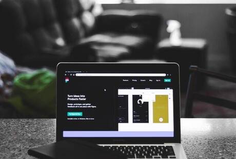 Alessia Almasio - Web Designer - Consulente SEO - Giornalista