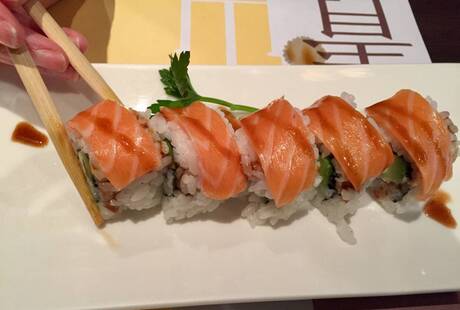 Aoyama S.a.s. di Zhou Guochun & C.