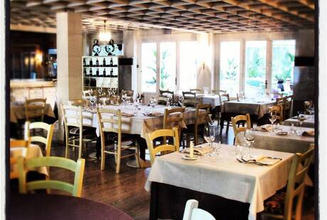 Jowie Restaurant and Lounge