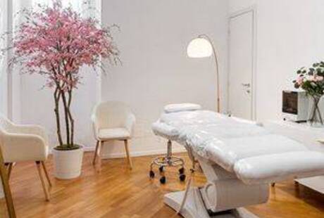 Marcela Saturnino Microblading